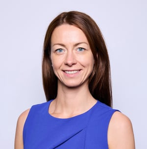 Danielle Garland Headshot-1